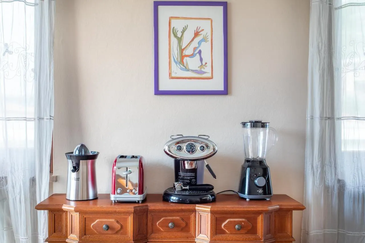 Family Home - Garda 3 Bedrooms Apartment 0*, Garda (Verona) Italy