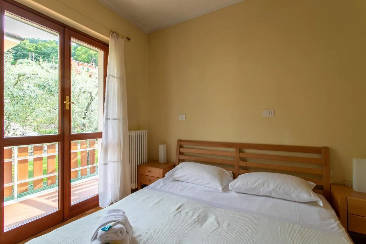 Family Home - Garda 3 Bedrooms Apartment Garda (Verona)