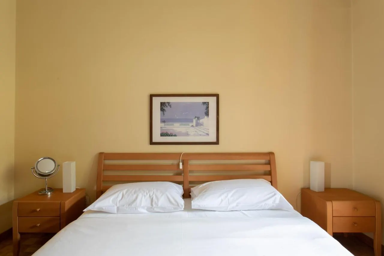 Family Home - Garda 3 Bedrooms Apartment