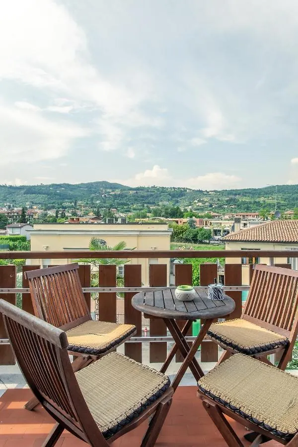 Family Home - Garda 3 Bedrooms Apartment Italy