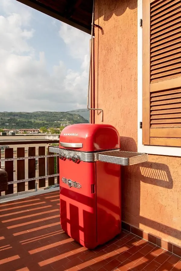 Family Home - Garda 3 Bedrooms Apartment