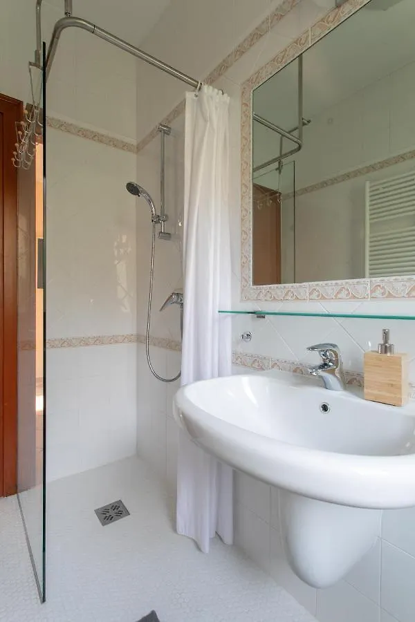 Family Home - Garda 3 Bedrooms Apartment